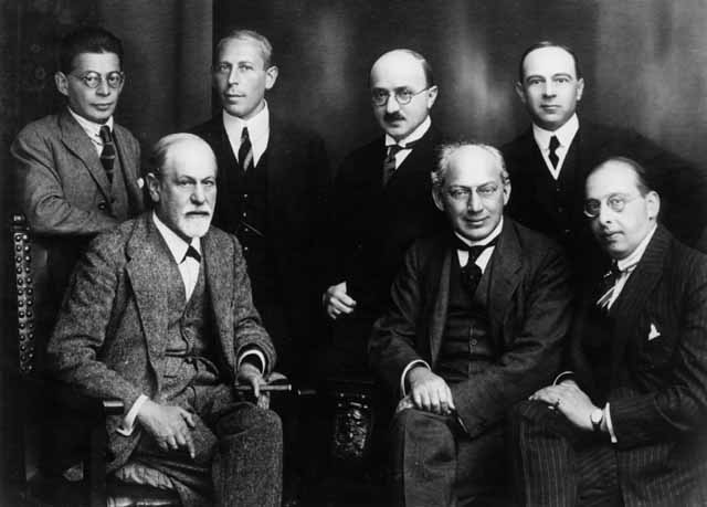 1922年弗洛伊德与六位早期精神分析家合影