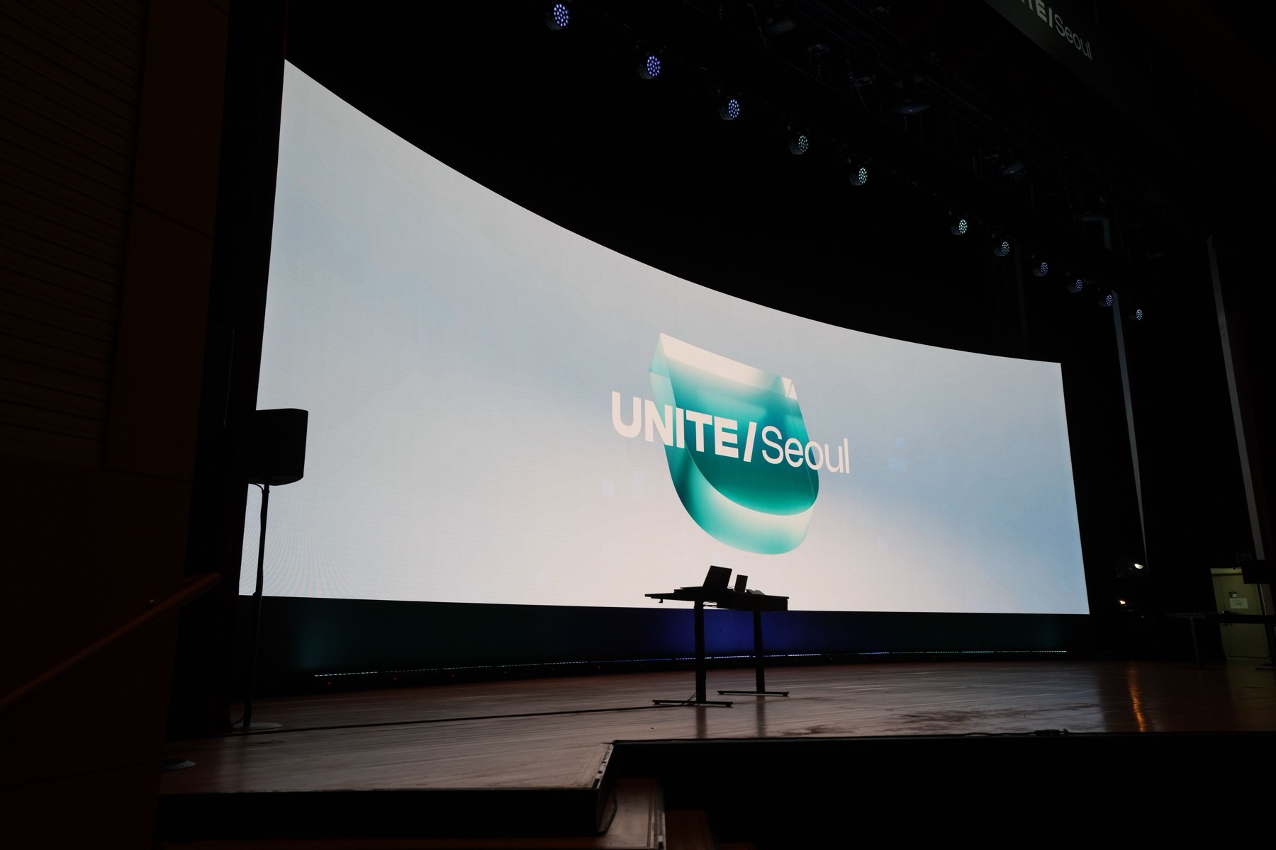 2026 年 Unite Seoul 大会发布 Unity 7 的现场